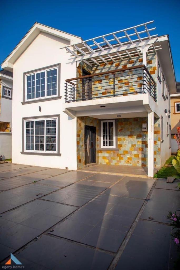 Atavola Homes 特马 外观 照片
